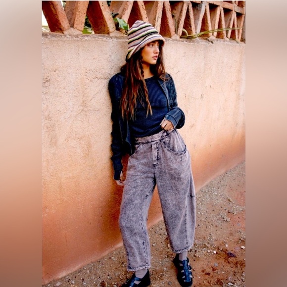 We The People Denim - We The Free High Road Barrel Women Jeans SMALL